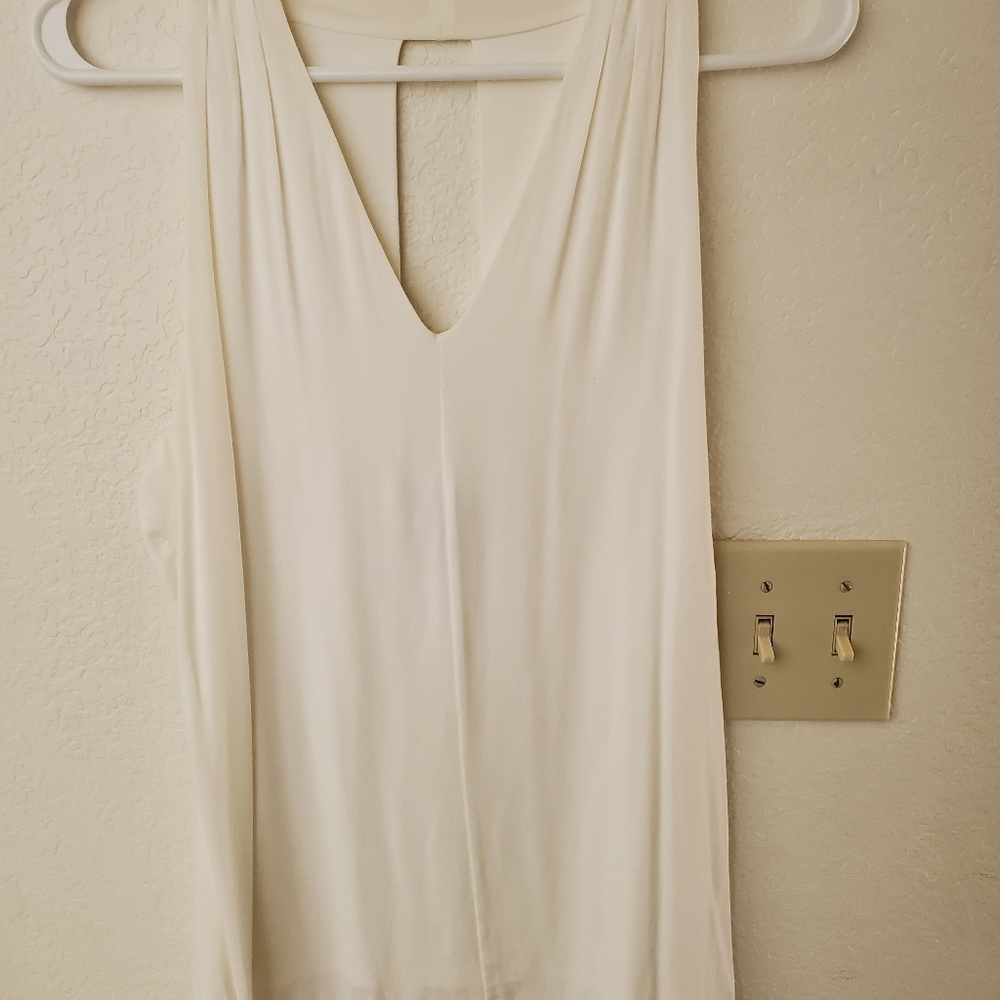 White House Black Market tank